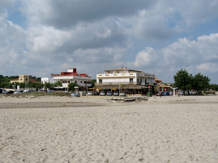 Küste und Strand von Son Serra de Marina auf Mallorca
