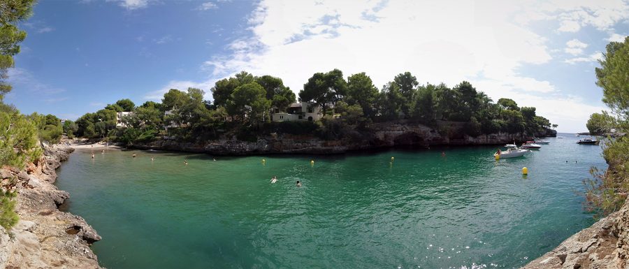 Blick auf die Bucht Cala Serena bei Felanitx auf Mallorca