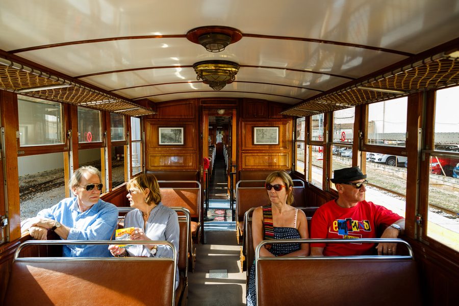 Historischer Zug des Ferrocarril de Sóller auf Mallorca