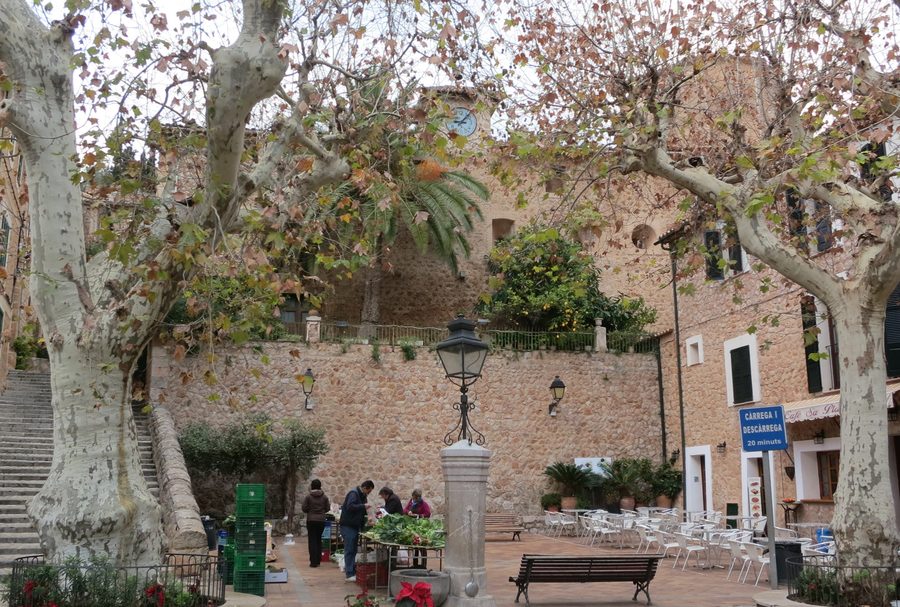 Plaça d'Espanya in Fornalutx auf Mallorca