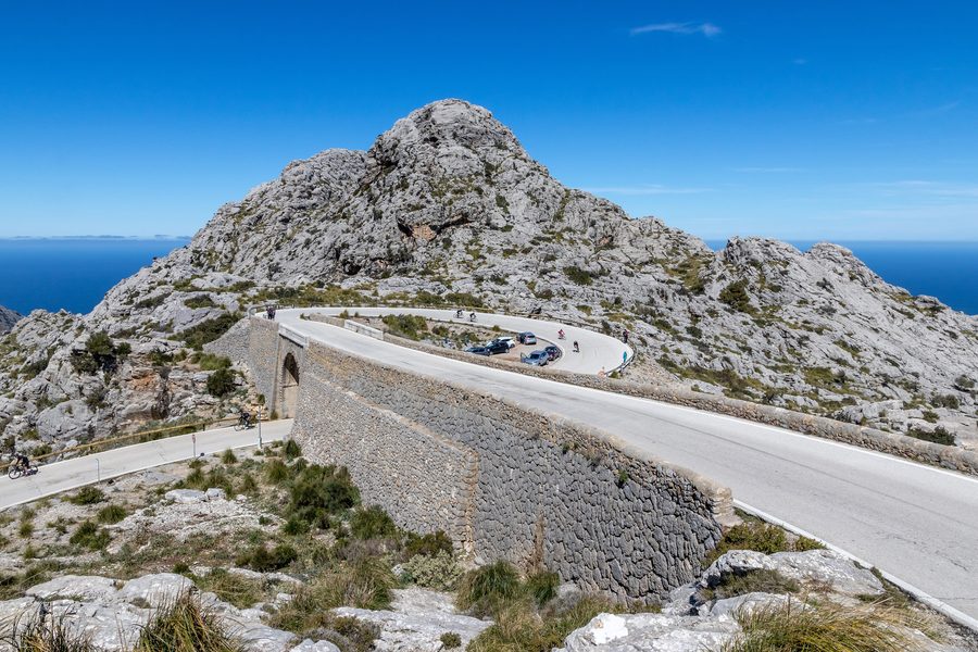 Kurvenreiche Straße nach Sa Calobra durch die Serra de Tramuntana