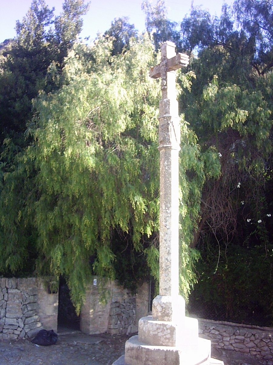 Creu de Randa im Ort Randa auf Mallorca